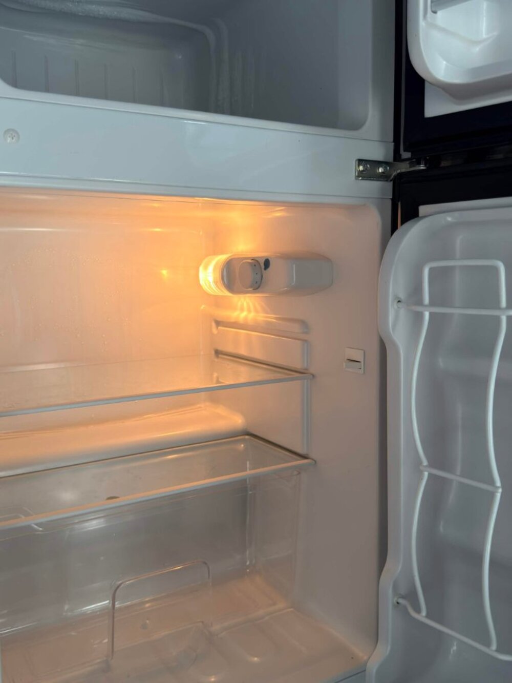 Compact Mini Refrigerator - Picture 9 of 9